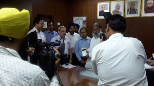 Honorable  Health Minister inaugurating the applications.